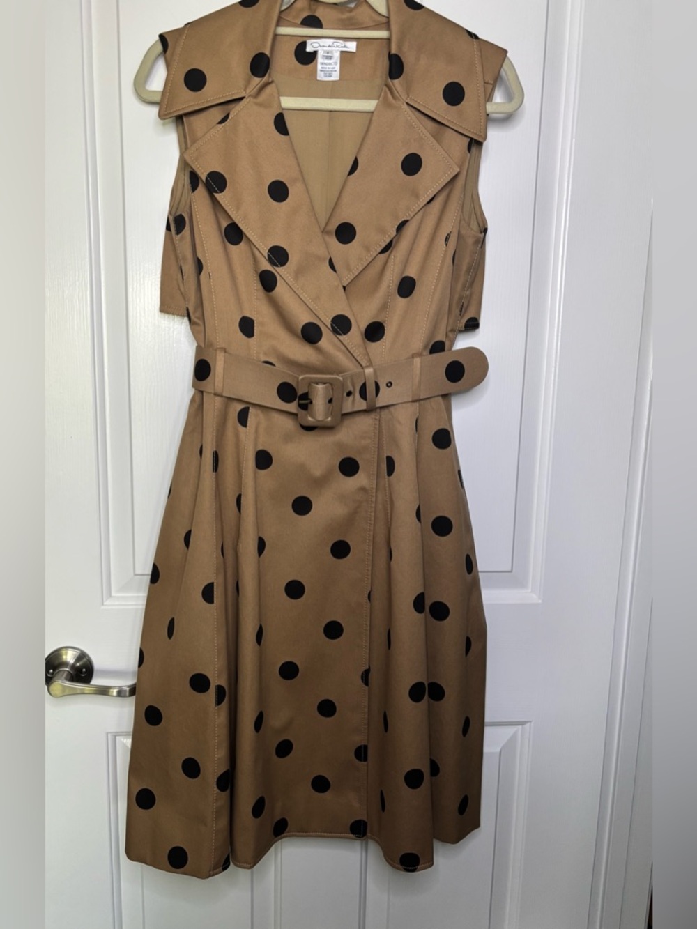 EUC OSCAR DE LA RENTA Sleeveless Polka Dot Belted Trench Dress -Tan/Black SIZE 6